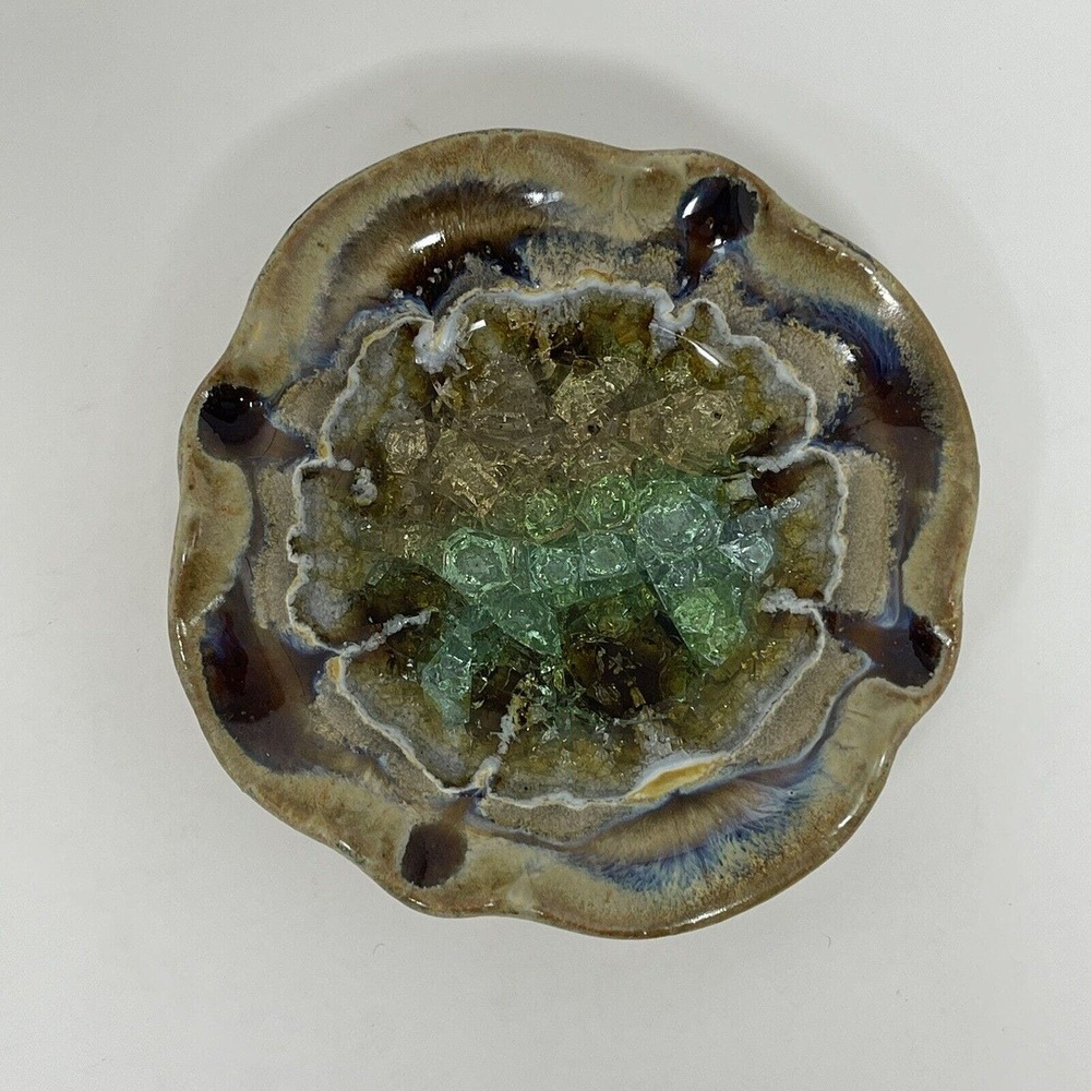 Small Round Glass Crystal Bottom Scalloped Edge Trinket Dish Ashtray Multicolor - Picture 10 of 11